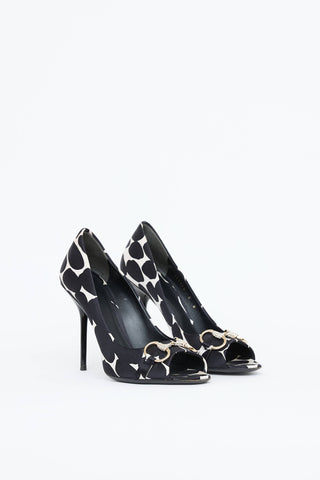 Gucci Patterned Crystal Pump