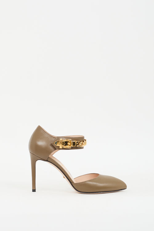 Gucci Taupe Leather D'Orsay Chain Pump