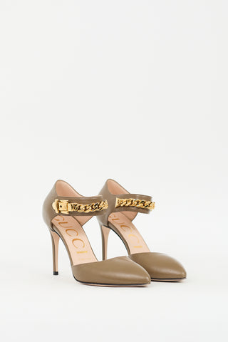 Gucci Taupe Leather D'Orsay Chain Pump