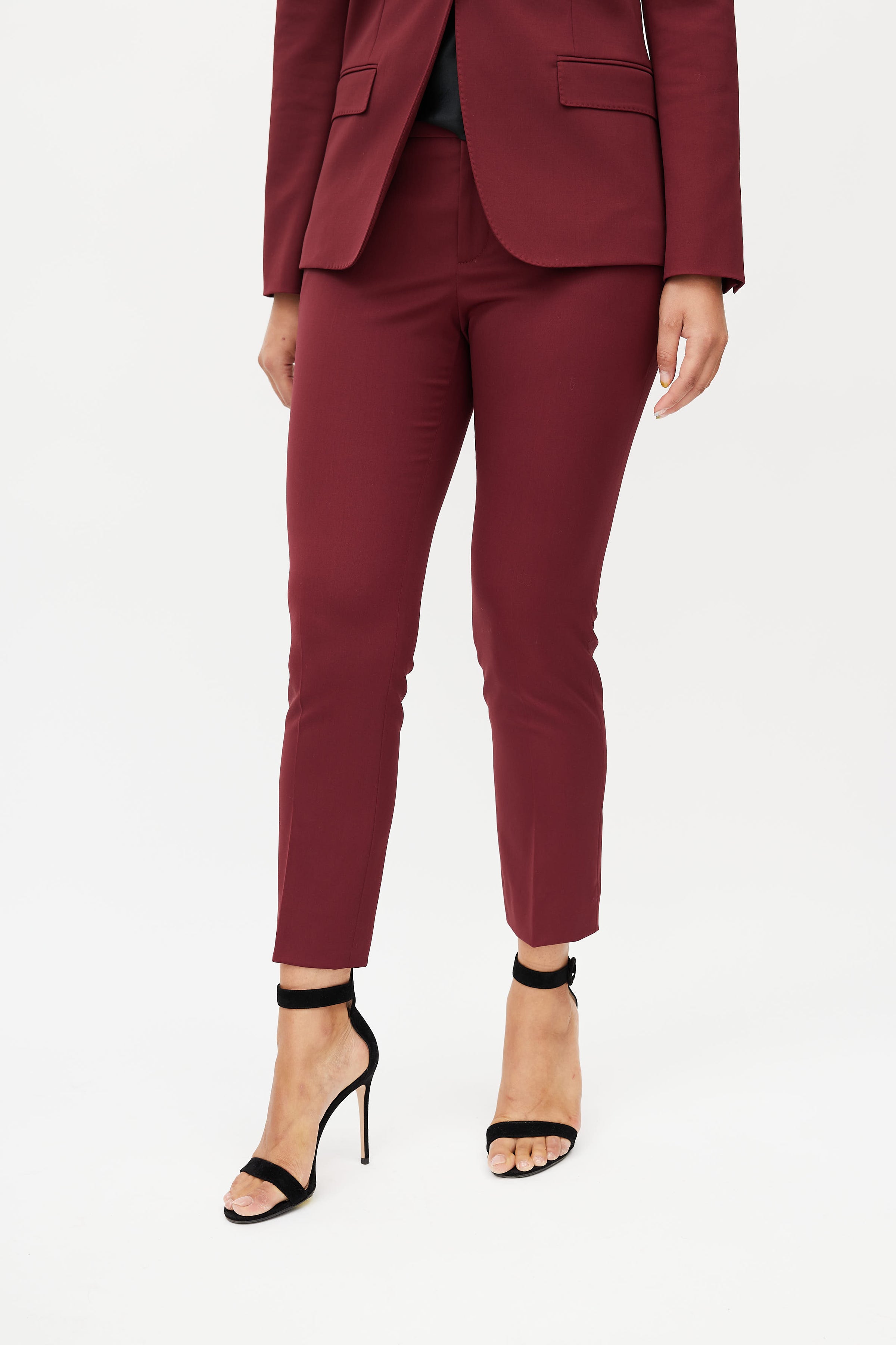 The Pant Suit for Young Professional Women