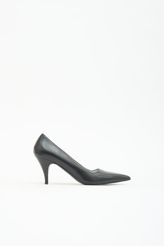 Gucci Embossed Leather Pump