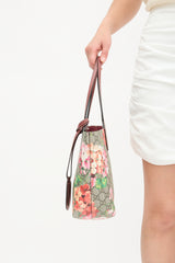 Gucci GG Supreme Reversible Blooms Bag