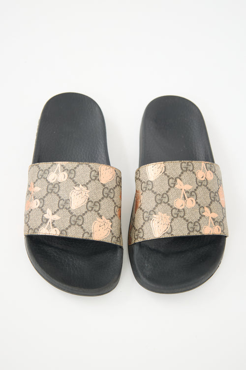 Gucci GG Supreme Monogram Berry Slide