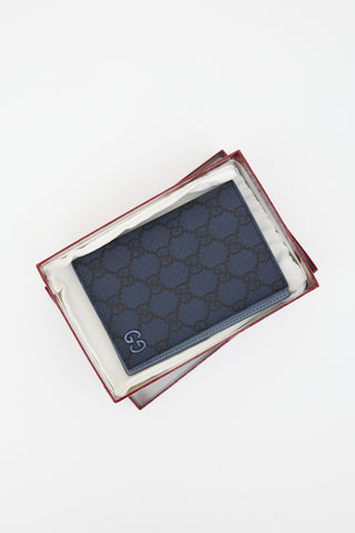 Gucci GG Supreme Passport Holder