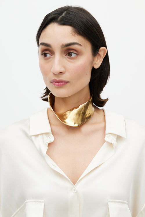 Gucci Gold Textured Twist Collar