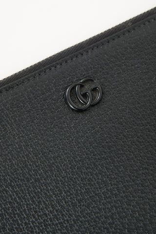 Gucci Leather GG Marmont Pouch