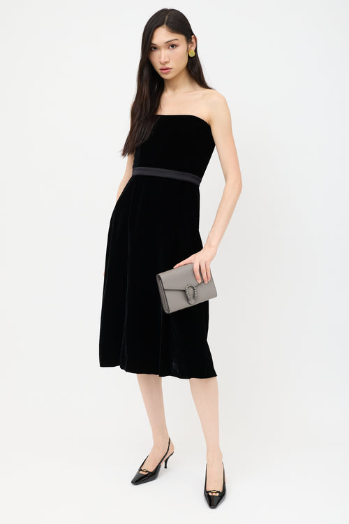 Gucci Pre-Fall 2011 Velvet Strapless Dress