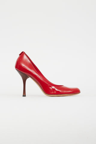 Gucci Red Patent Leather Round Toe Pump