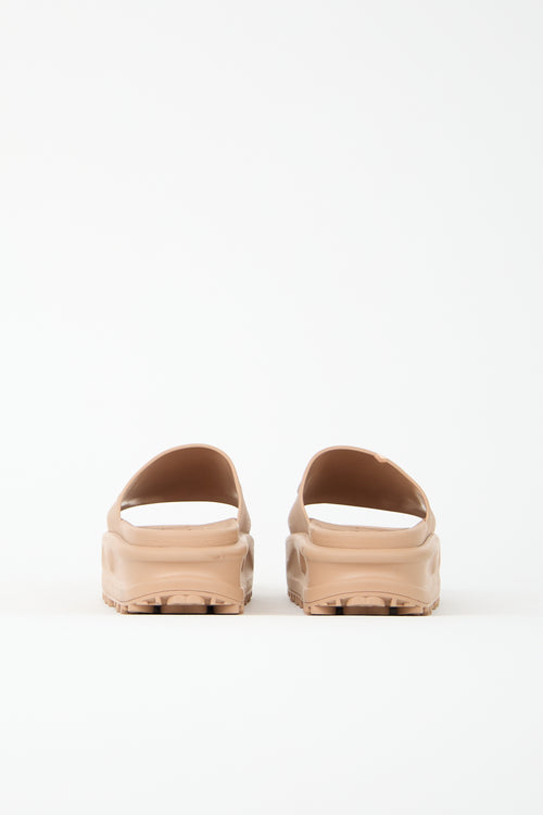 Gucci Rubber GG Platform Slide