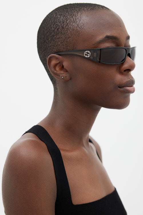Gucci Vintage Black GG2516S Square Sunglasses