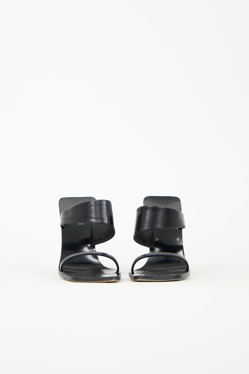 Gucci Vintage Leather Strap Heel