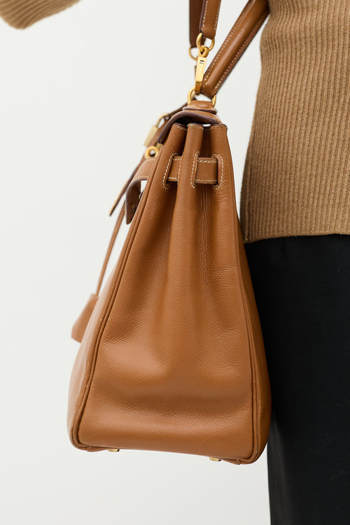Hermès 1996 Gold Courchevel Kelly Retourne 35 Bag