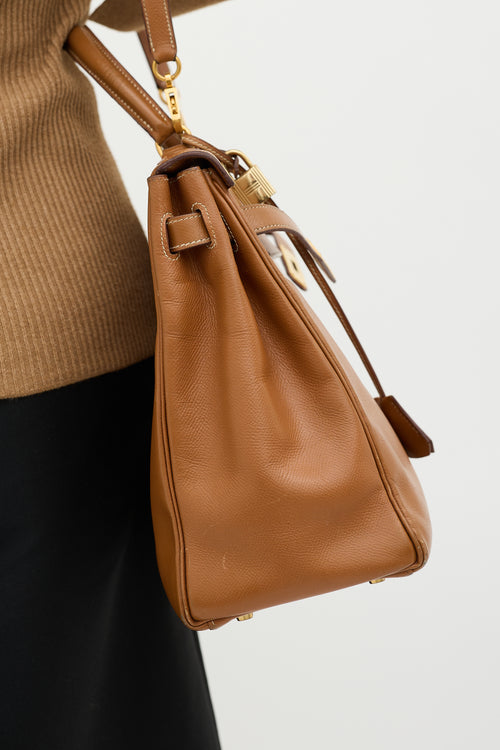 Hermès 1996 Gold Courchevel Kelly Retourne 35 Bag