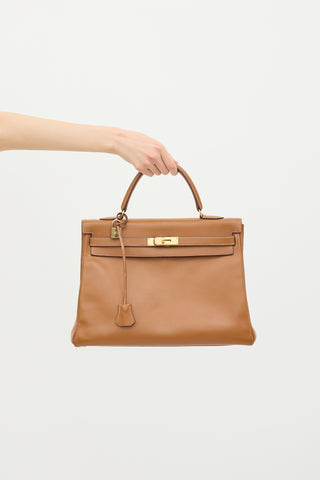 Hermès 1996 Gold Courchevel Kelly Retourne 35 Bag