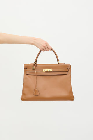 Hermès 1996 Gold Courchevel Kelly Retourne 35 Bag