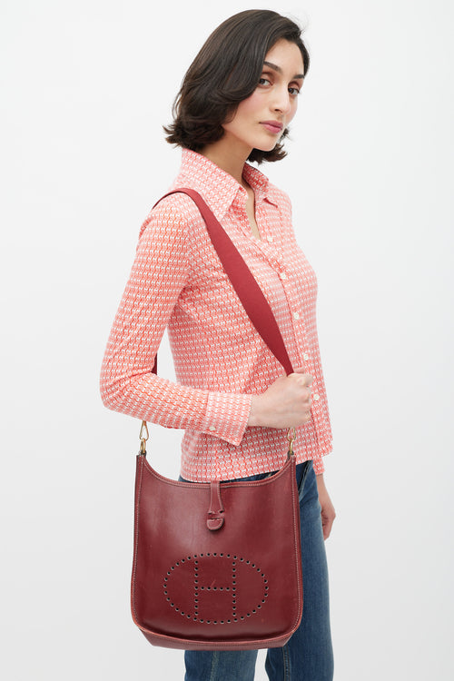 Hermès 1999 Burgundy Epsom Leather Evelyne 29 PM Bag