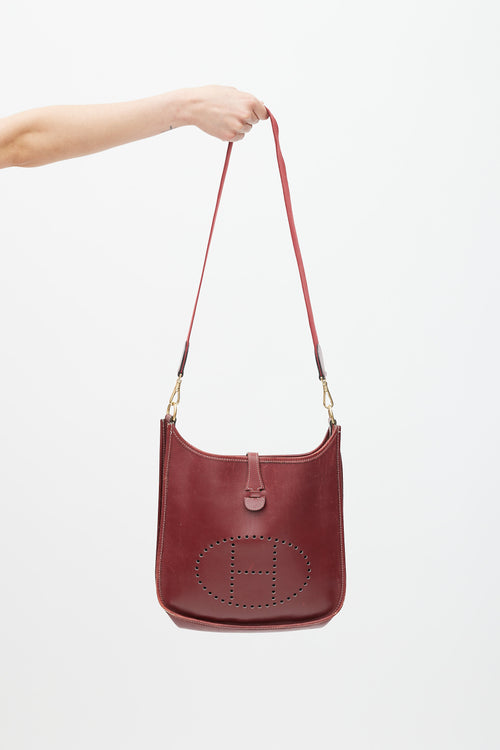 Hermès 1999 Burgundy Epsom Leather Evelyne 29 PM Bag