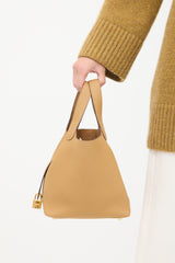 Hermès 2023 Biscuit Clemence Picotin Lock 18 Bag