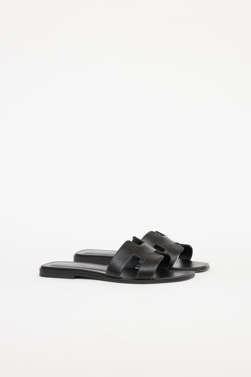 Hermès Noir Box Leather Oran Sandal