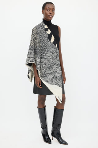 Hermès Black & White Cashmere & Silk Zebra Pegasus 140 Shawl