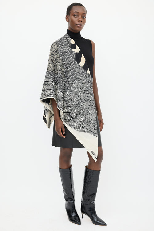 Hermès Black & White Cashmere & Silk Zebra Pegasus 140 Shawl