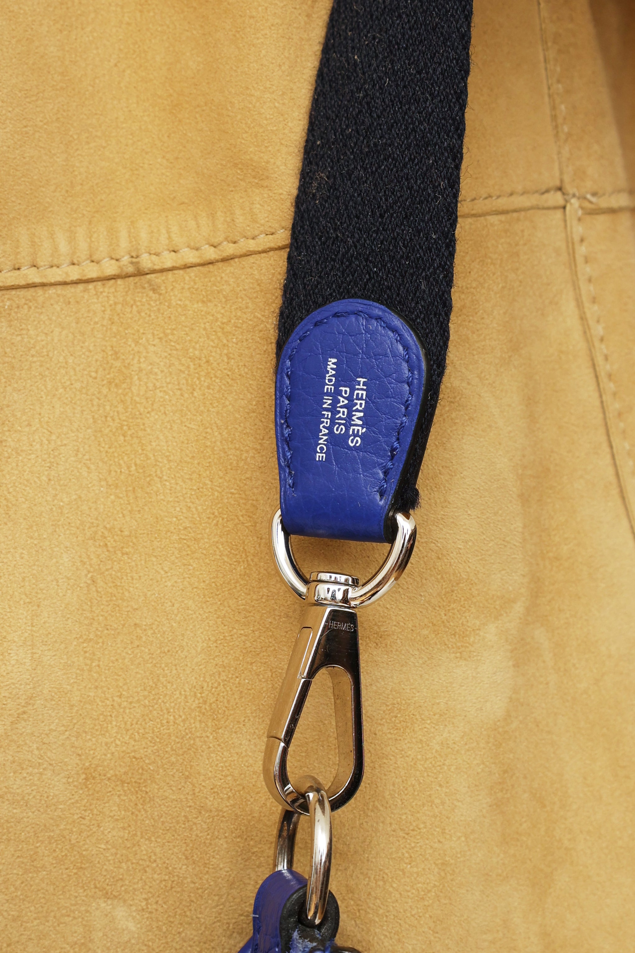 Hermès // Bleu Electrique Clemence Mini Evelyne TPM Bag – VSP Consignment