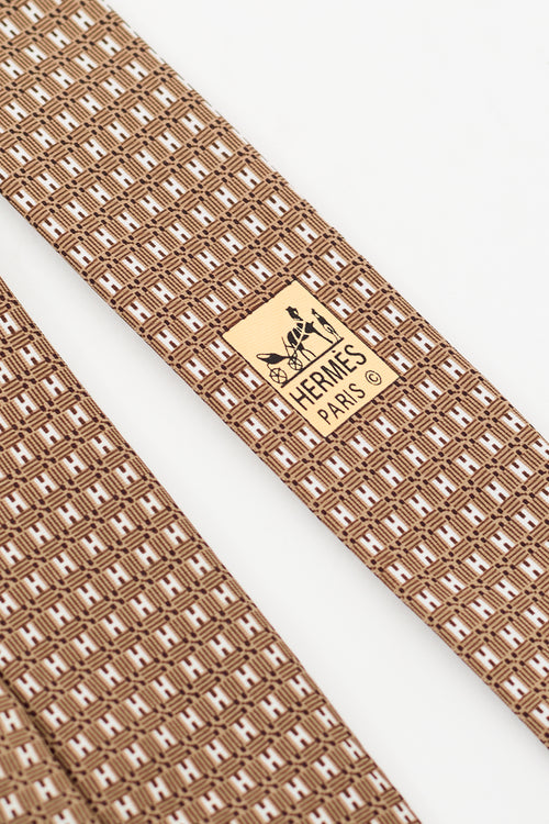 Hermès Brown & White Silk Faconnee H Bicolore Tie