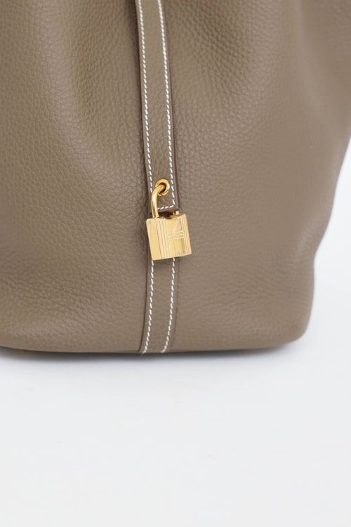 Hermès 2024 Etoupe Clemence Pioctin Lock 26 Bag