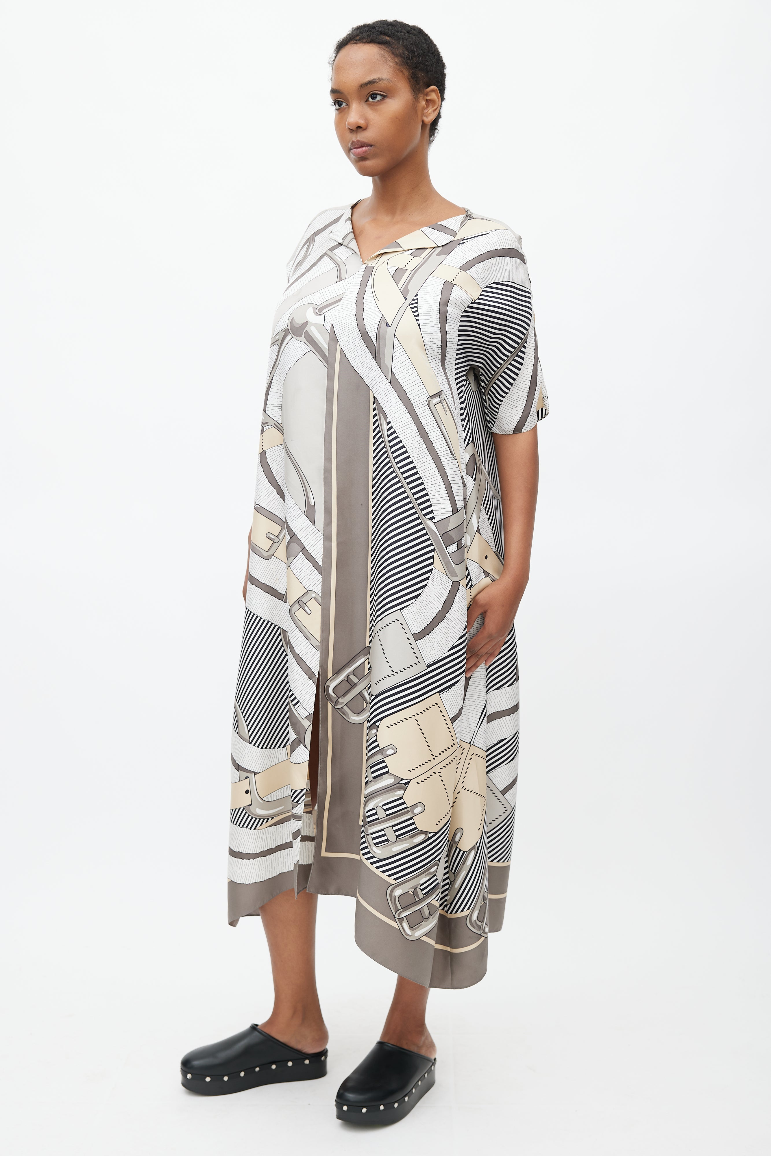 Hermès // Grey Silk Print Oversized Tunic Dress – VSP Consignment Hermès // Grey Silk Print Oversized Tunic Dress – VSP Consignment