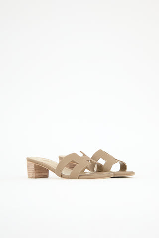 Hermès Leather Oasis Sandal