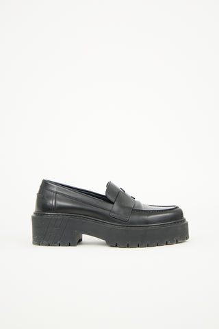Hermès Leather Hitch Loafer