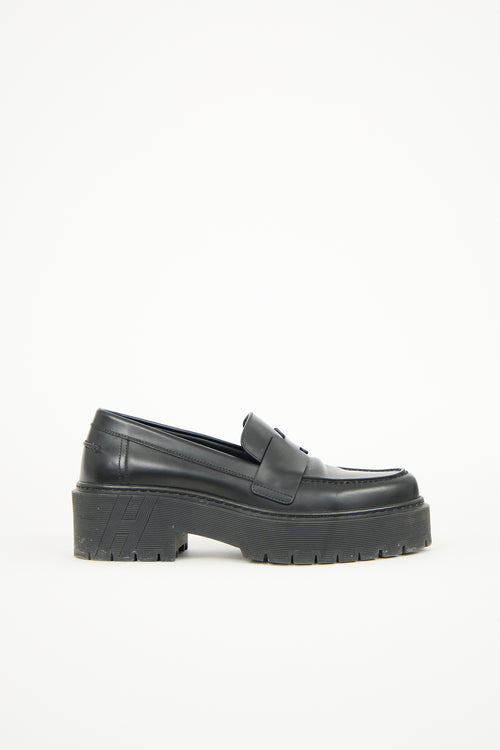 Hermès Leather Hitch Loafer
