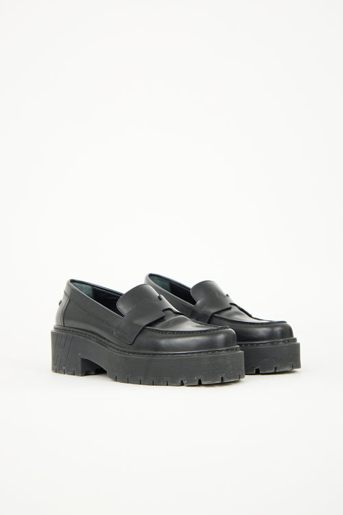 Hermès Leather Hitch Loafer