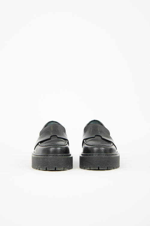 Hermès Leather Hitch Loafer