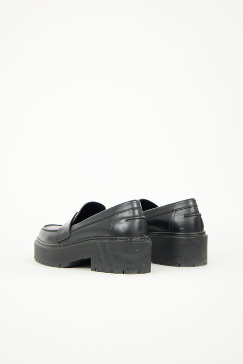 Hermès Leather Hitch Loafer
