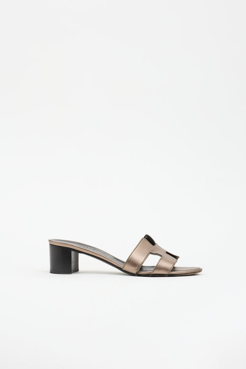 Hermès Metallic Leather Oasis Sandal