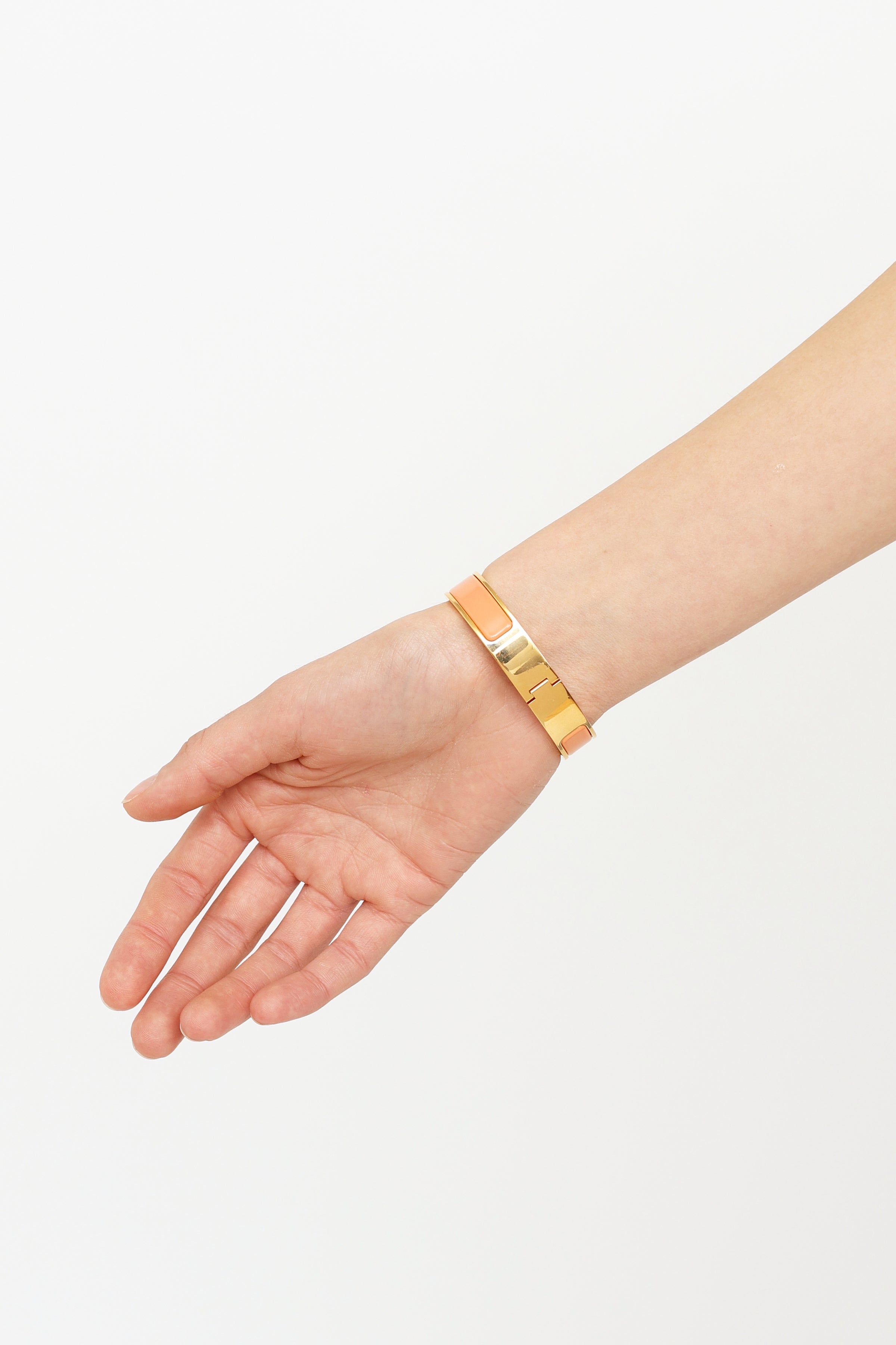 Hermès // Papaye Enamel Clic H Bracelet – VSP Consignment