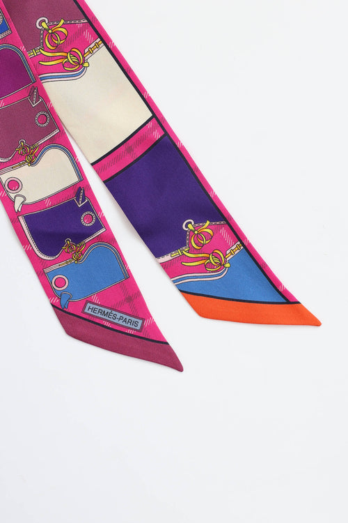 Silk Camails Logo Twilly