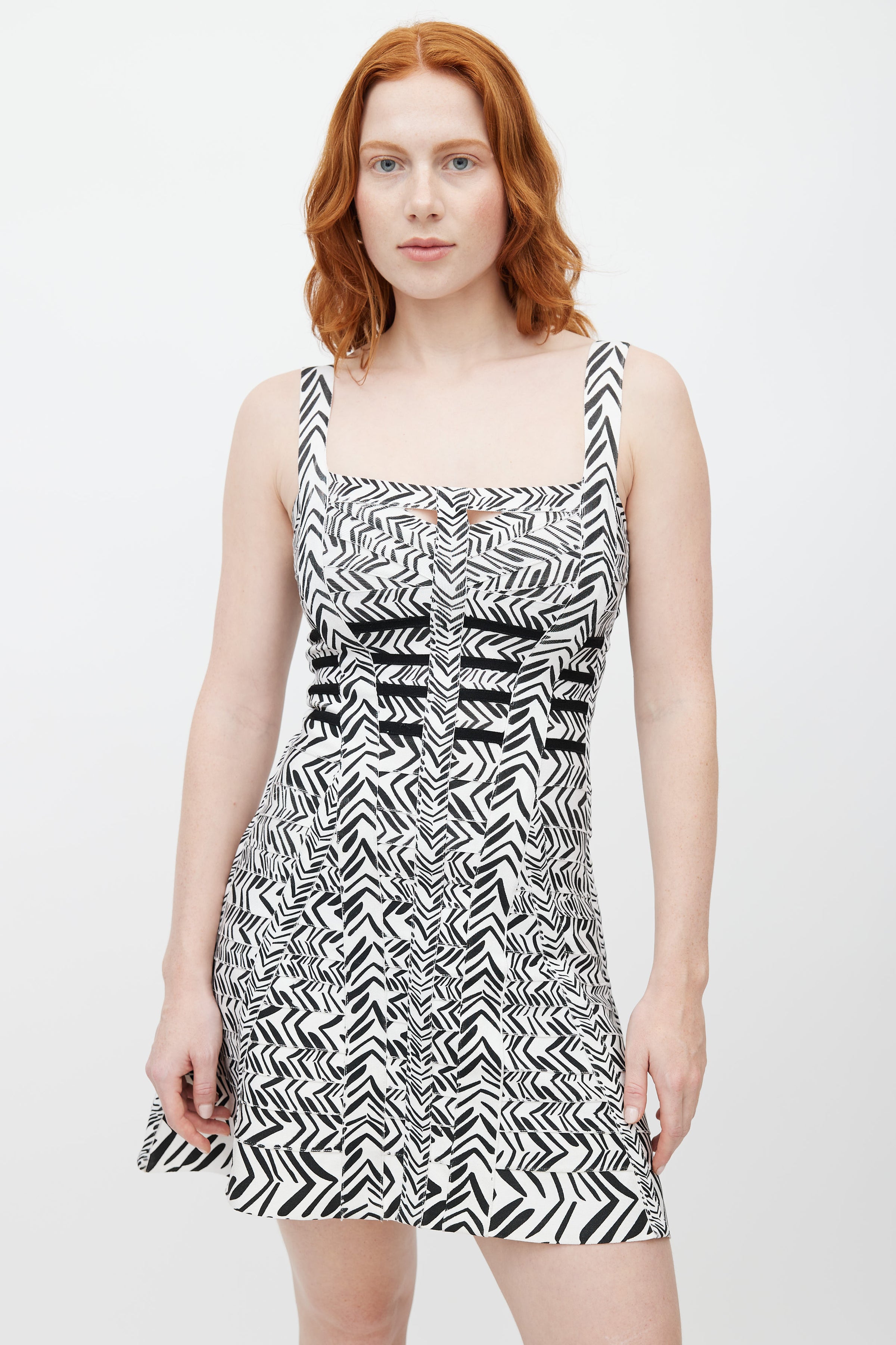 Hervé Léger // Black & White Print Bandage Dress – VSP Consignment Hervé Léger // Black & White Print Bandage Dress – VSP Consignment