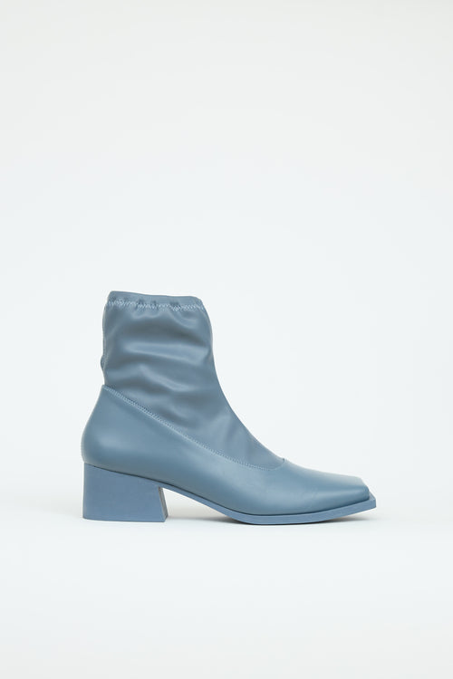 Issey Miyake x UN Stem Glove Boot