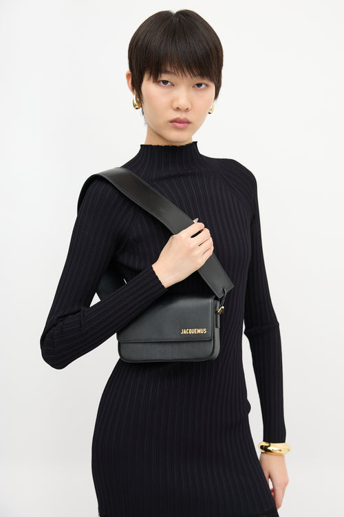 Leather Le Carinu Shoulder Bag