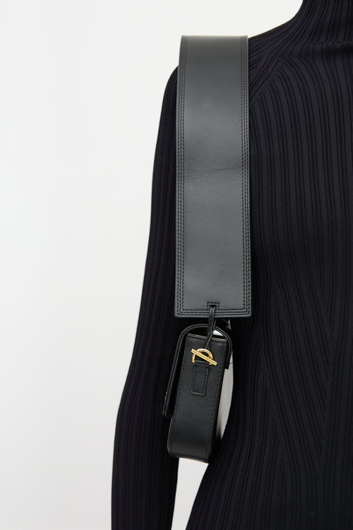 Leather Le Carinu Shoulder Bag