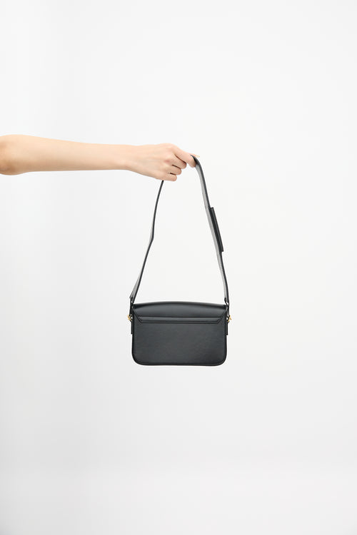 Leather Le Carinu Shoulder Bag