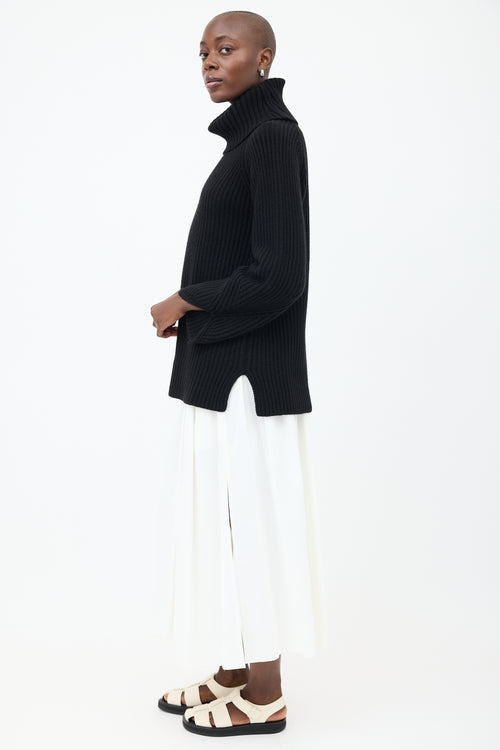 Khaite Black Cashmere Nimbus Turtleneck Sweater