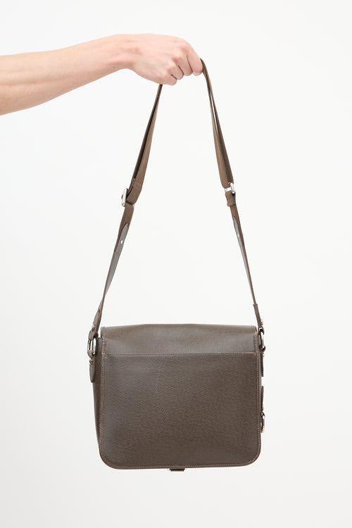 Louis Vuitton Taiga Andrei Messenger Bag