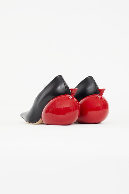 Loewe Fall 2022 Black & Red Balloon Heel