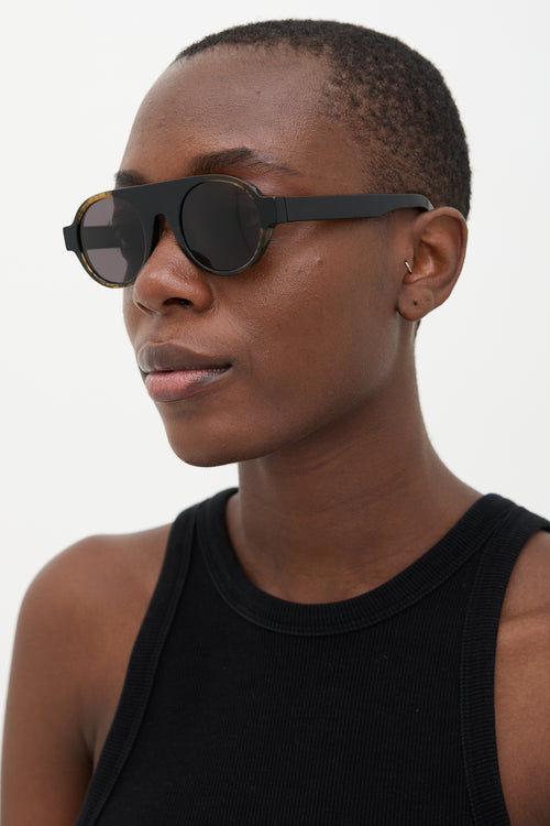 Loewe LW400201 Round Sunglasses
