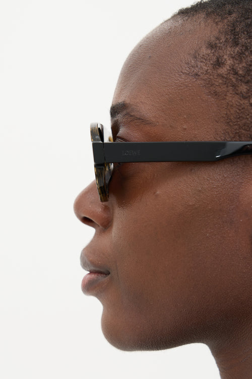 Loewe LW400201 Round Sunglasses