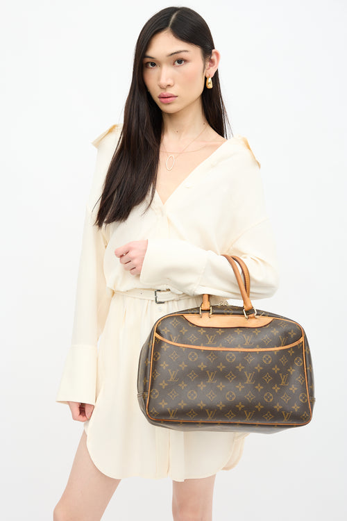 Louis Vuitton 2007 Monogram Deauville Bag