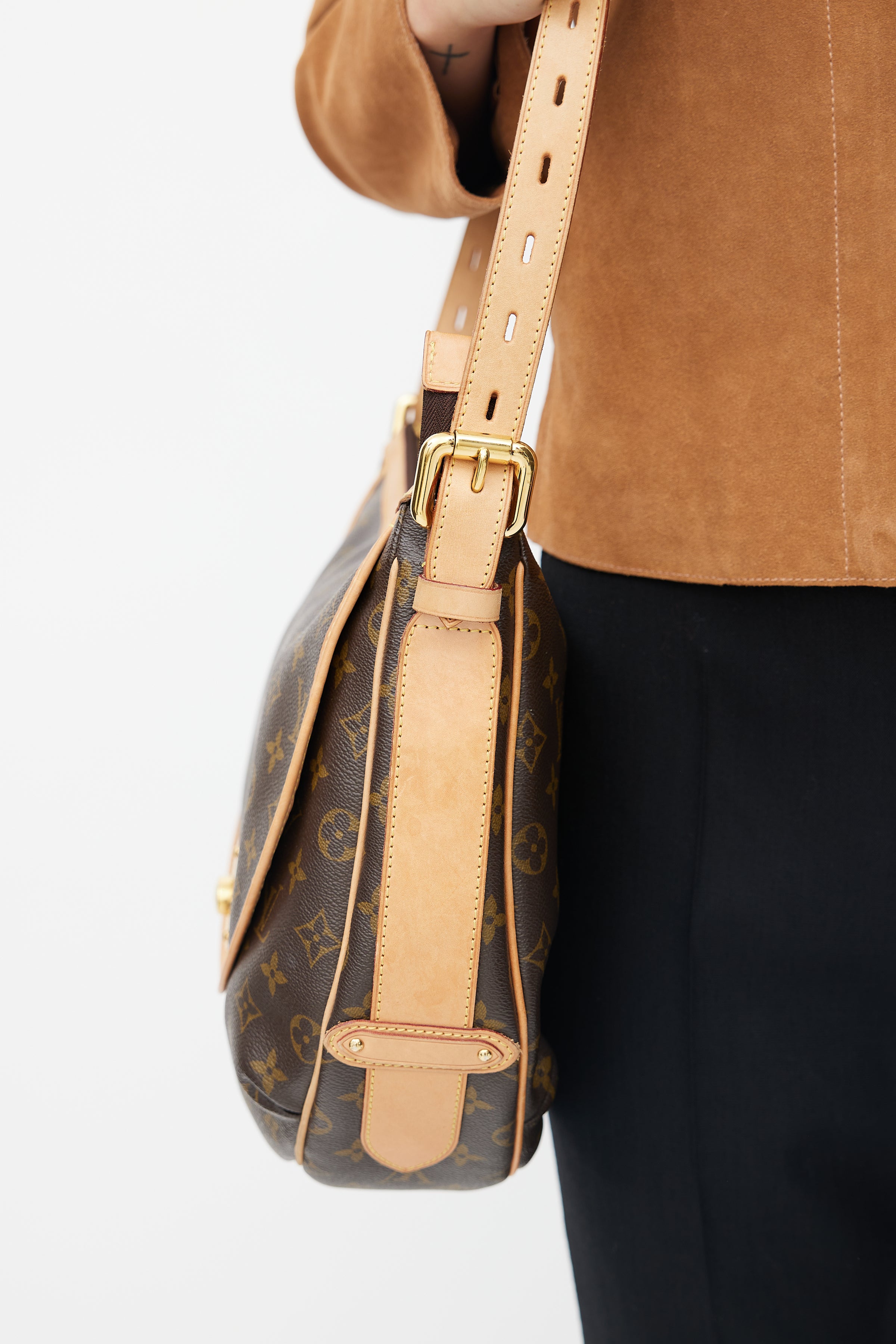 Authentic Louis Vuitton Monogram Menilmontant PM Crossbody Handbag M40474